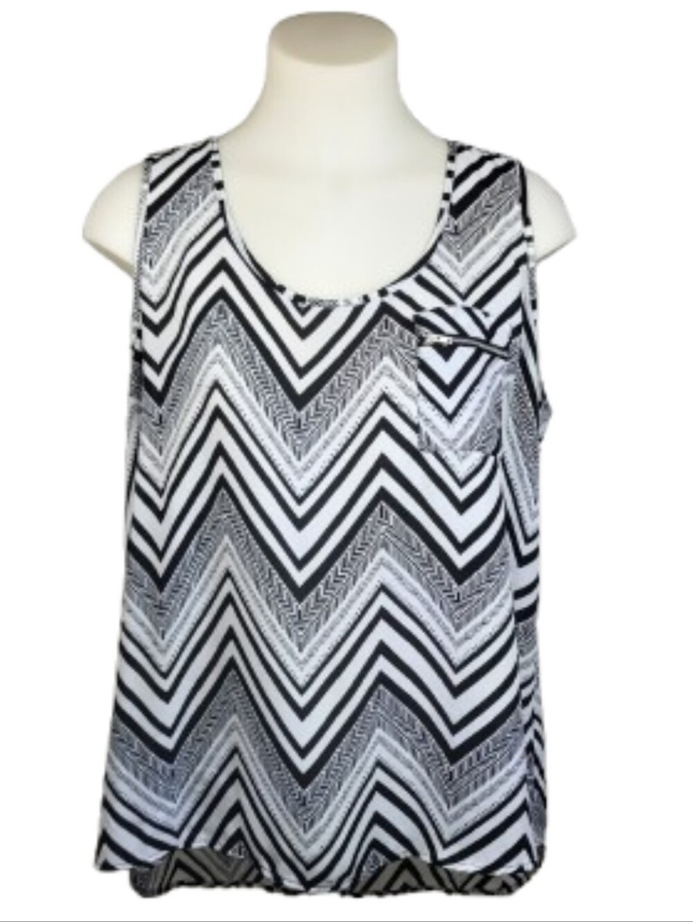 Signature Studio Black & White Chevron Sleeveless Blouse Sz XL